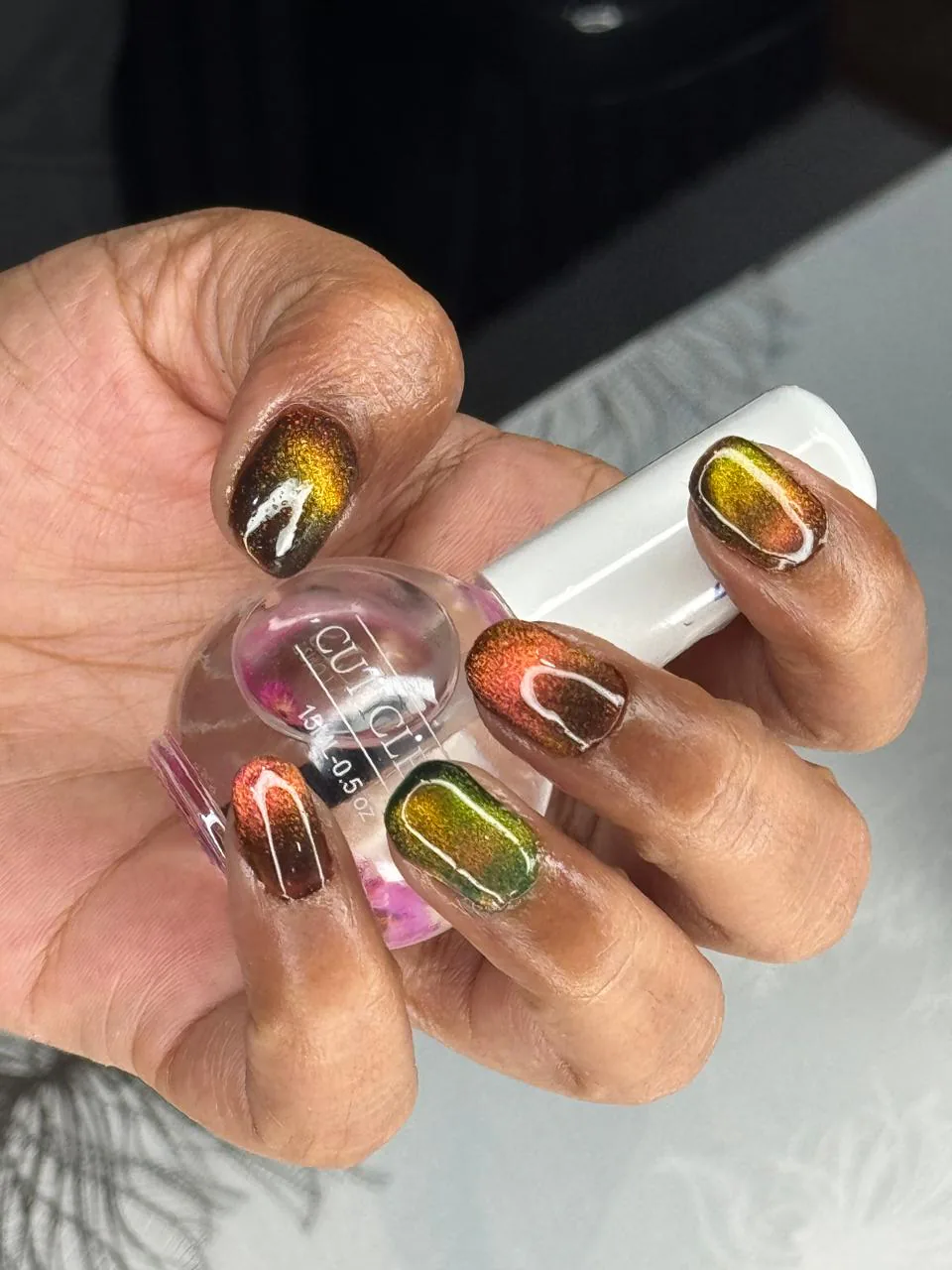 Chrome and glitter nail art design