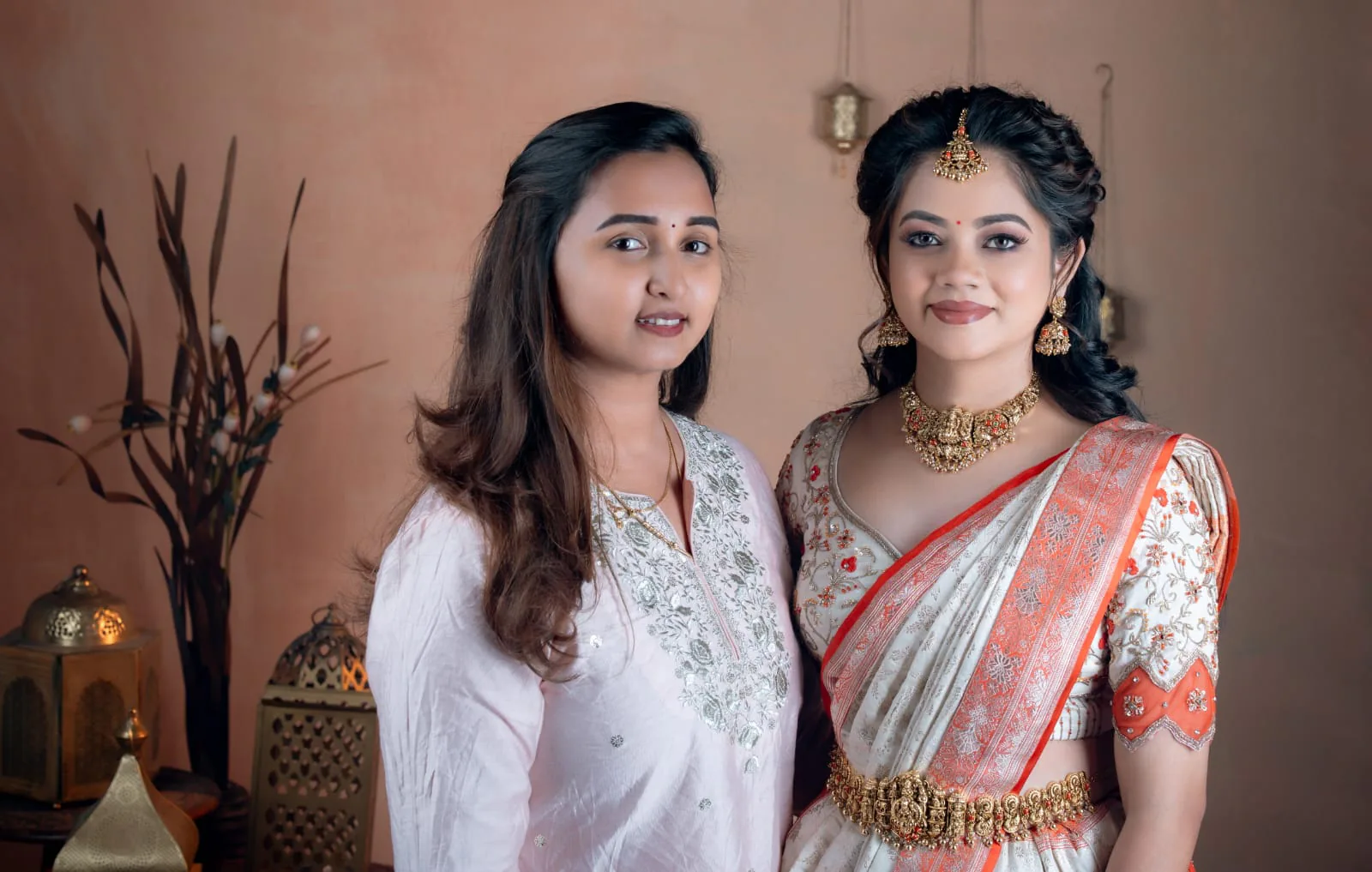 Bridal saree styling with gold jewellery