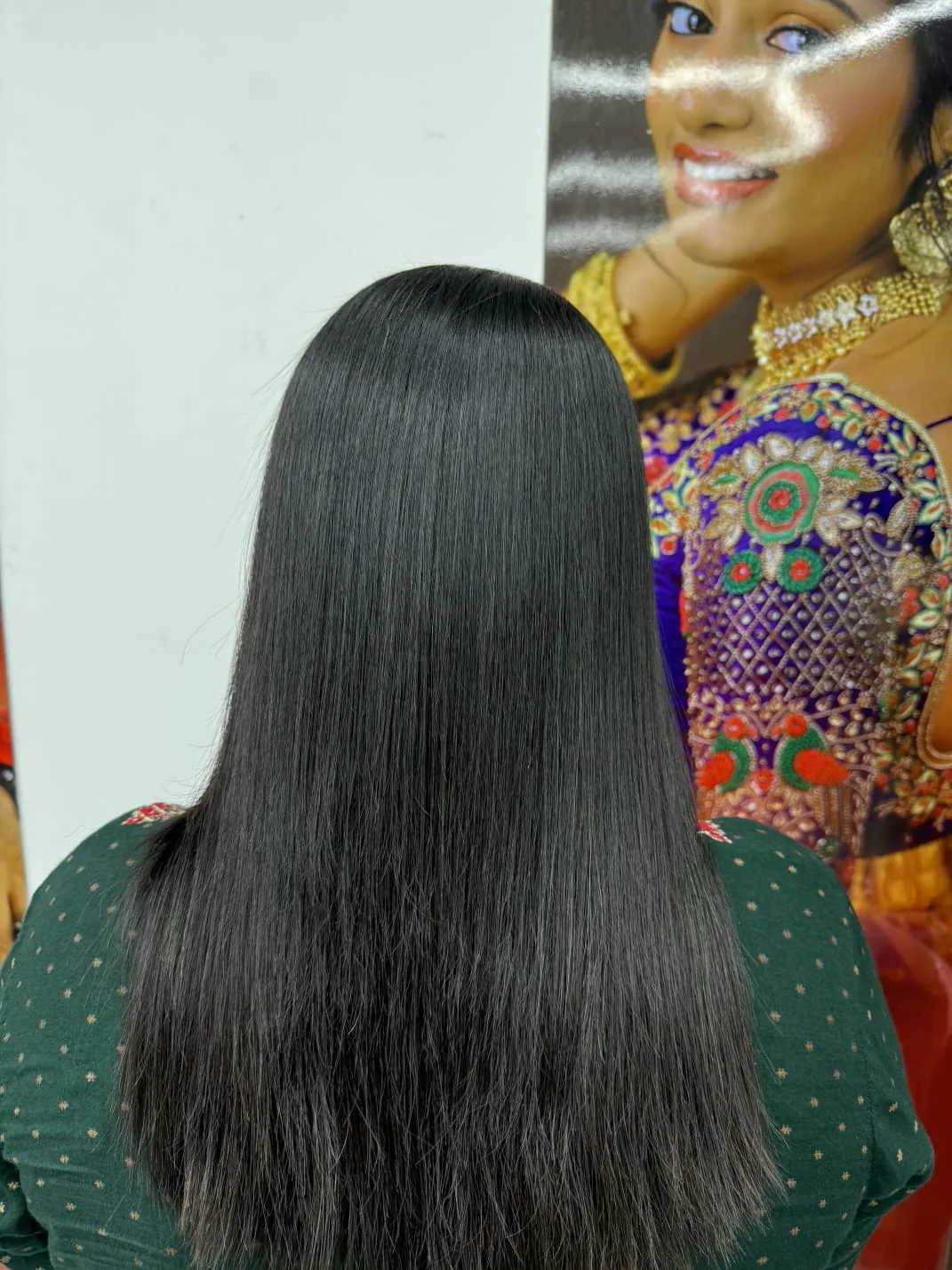 Smooth, glossy long hair after smoothening