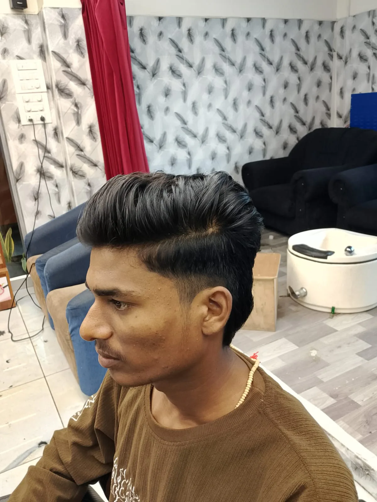 Modern men's hairstyle with a clean finish
